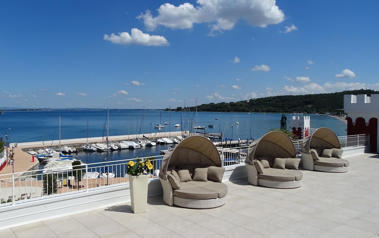 Hotel Villa Garuti Padenghe sul Garda Exterior photo