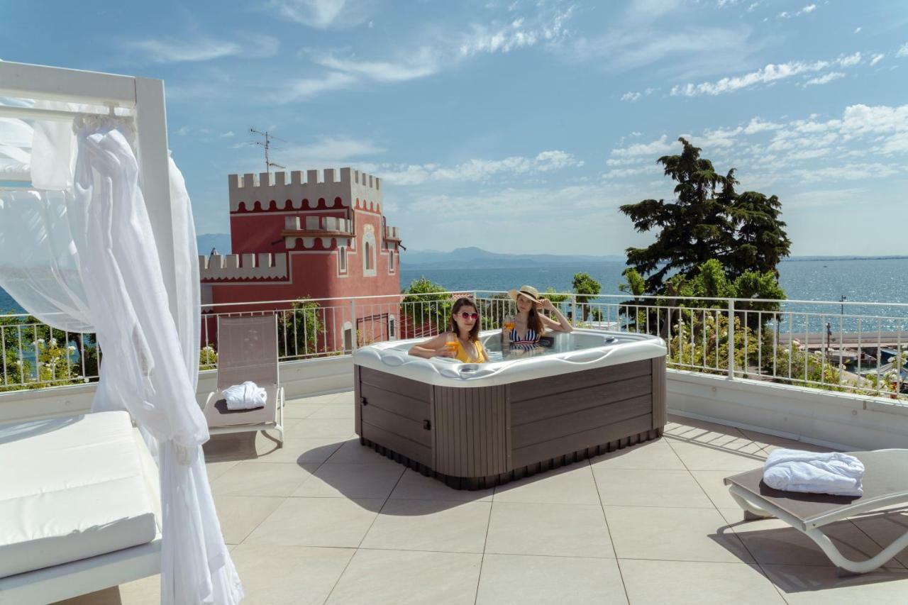 Hotel Villa Garuti Padenghe sul Garda Exterior photo